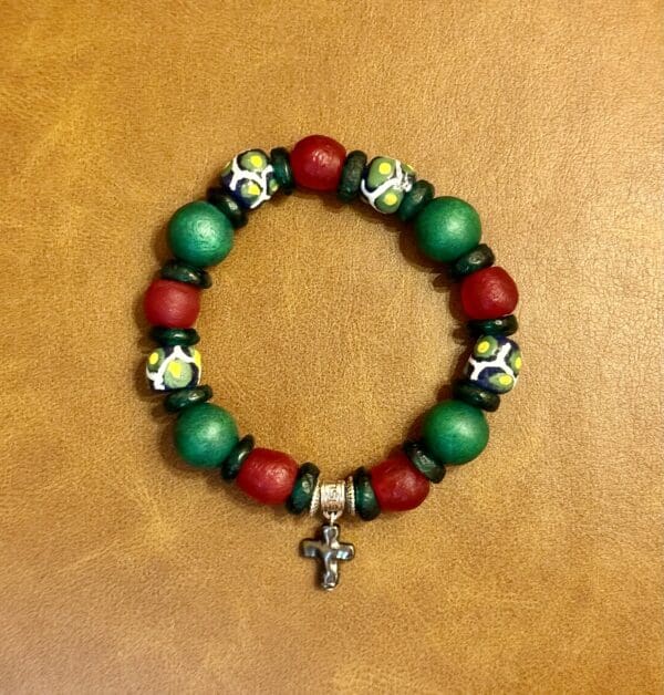 Gecko Green Krobo Cross Bracelet