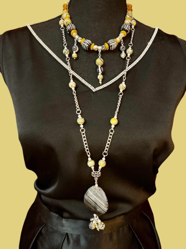 Yellow Malachite Chocker Necklace - Image 3