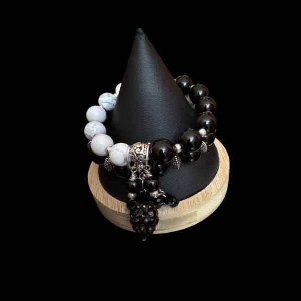 Natural White Howlite and Onyx Stone Bracelet Set - Image 4